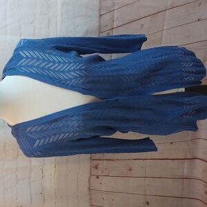 Madison Womans  Blue Chevron Mesh  Knit Top L